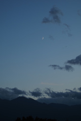 地蔵岳と月