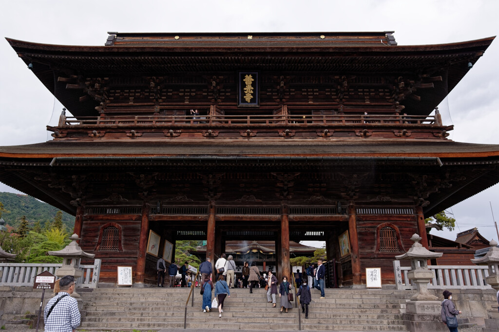 善光寺　山門