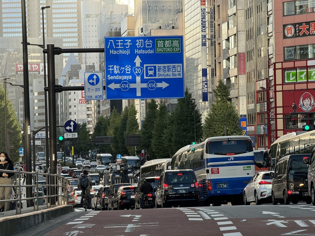西新宿の渋滞2