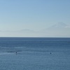 海越しに見る富士山