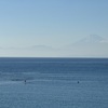 海越しに見る富士山