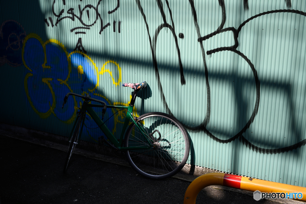 落書きと自転車