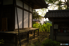 お寺の小屋