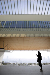 光の差し込むキャンパス