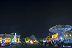 夜の遊園地 １