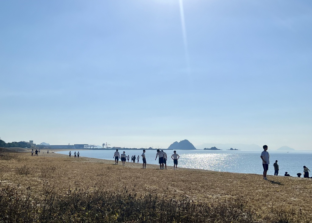 冬の海岸　マラソン大会