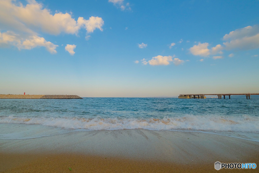 この海の向こうに