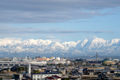 高岡市より立山連峰を拝む
