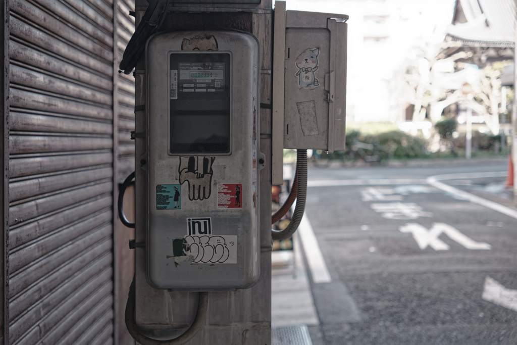 何故に電気メーターに