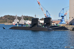 海上自衛隊潜水艦 そうりゅう型（手前）とおやしお型（奥）