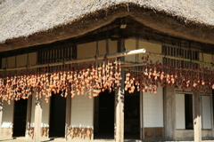 古民家の軒下