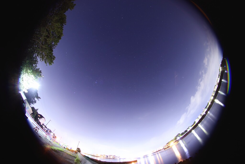 流れ星見つけてみてください。