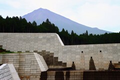 風祭（かざまつり）砂防ダムと富士