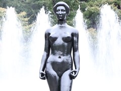 山梨県立美術館 山梨県立美術館