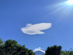 富士山上空の変わり雲