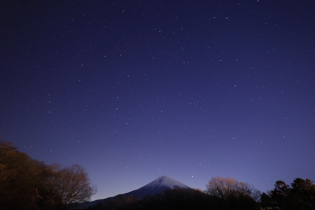 富士と夜空