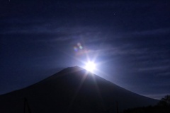 月の出富士山
