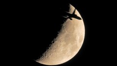 今夜も今夜も西へ