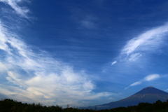 夏富士と雲