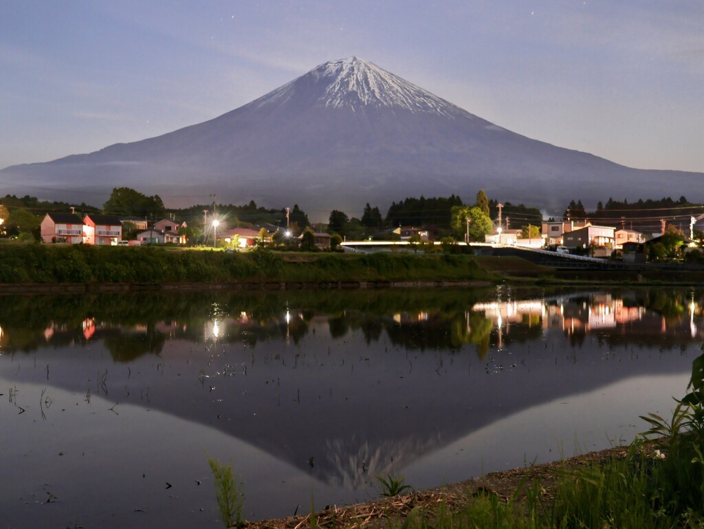逆さ富士（夜）
