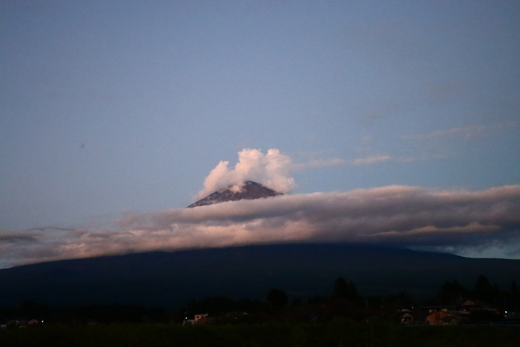 待った甲斐がありこんな富士山が出てきました。