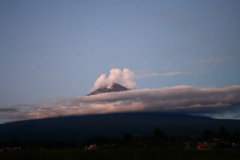 待った甲斐がありこんな富士山が出てきました。