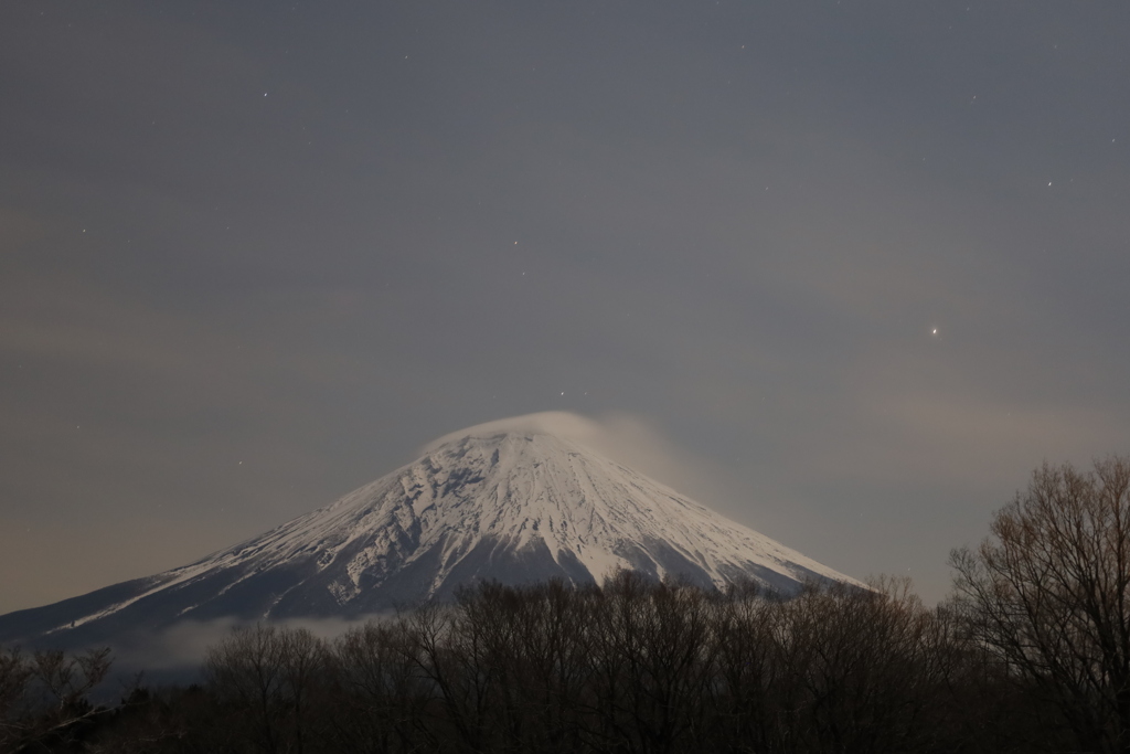 夜の富士は厳しそうです。