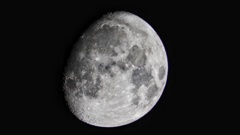 またまた月です。