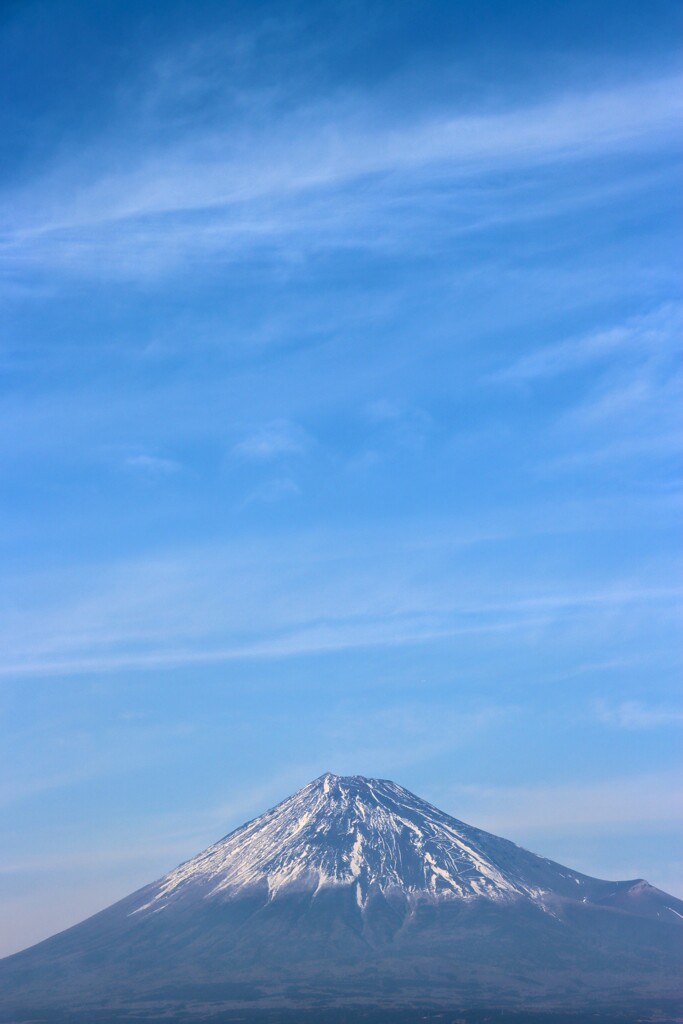 霞む富士山