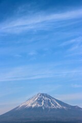霞む富士山