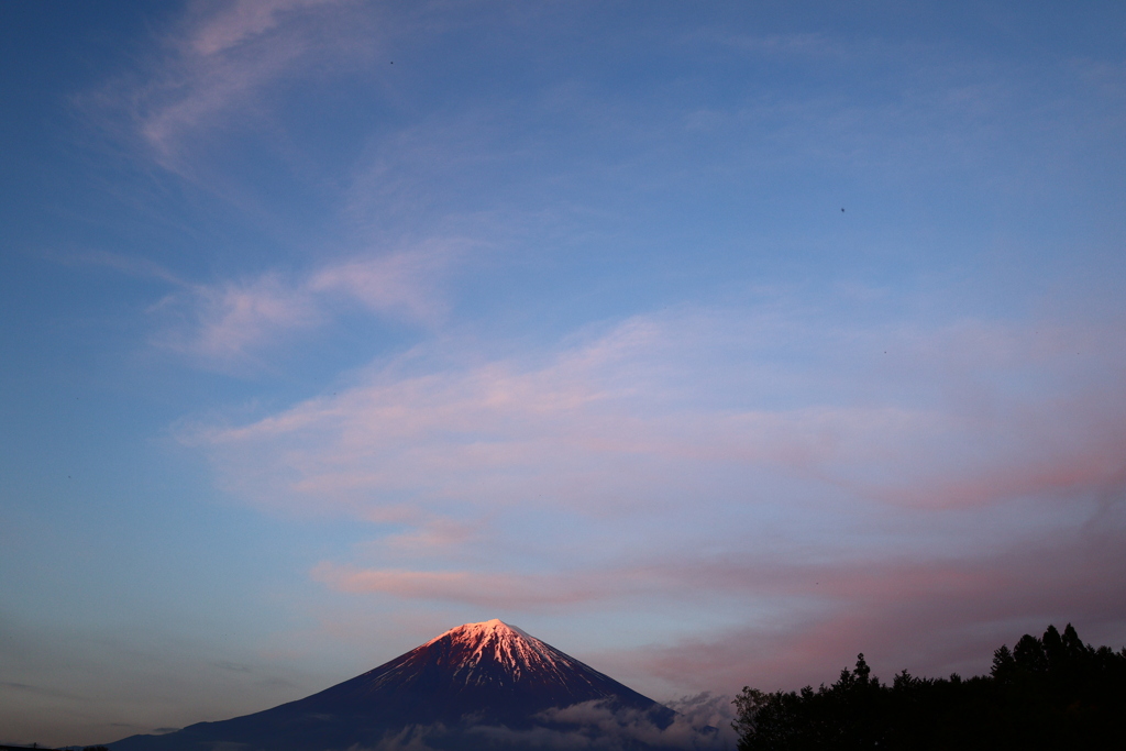 赤富士遠景