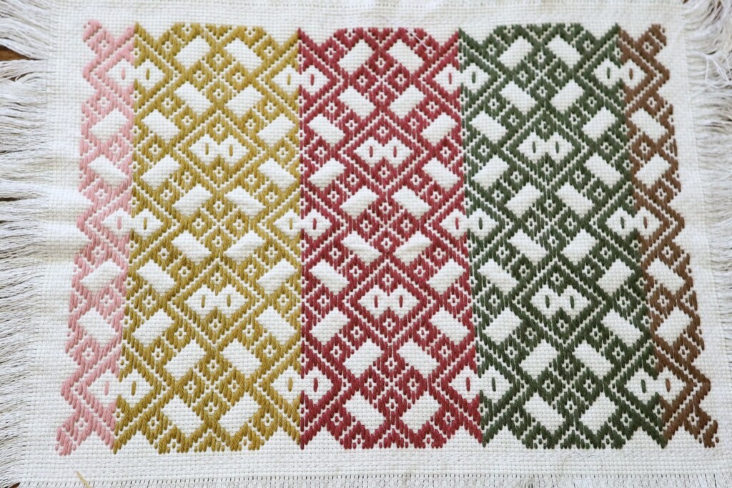 こぎん刺し後２枚だけ投稿させてください