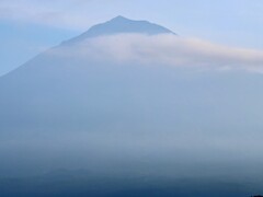 朝の富士山