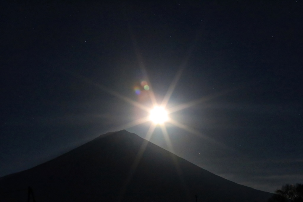 月の出富士山