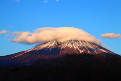 花輪君のような笠雲