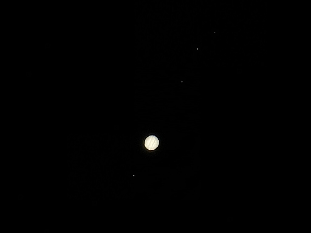 木星の縞と４つの衛星