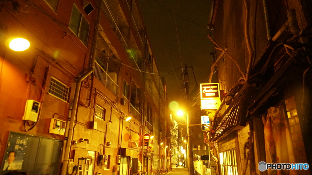 路地裏の夜②