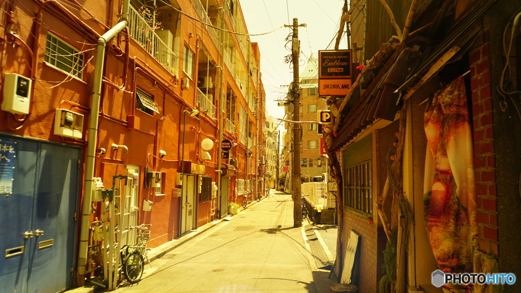 路地裏①