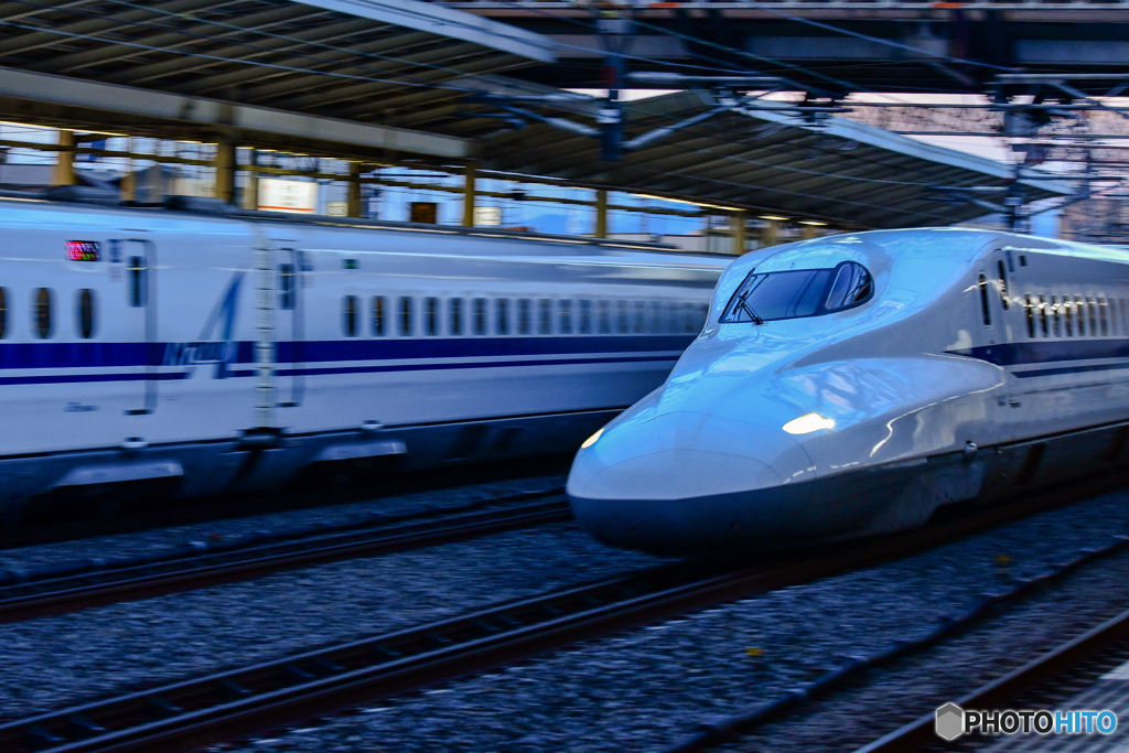 新幹線　米原駅