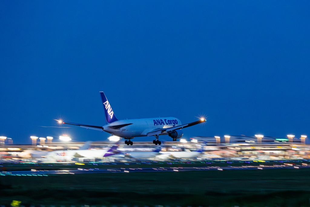 着陸夜景