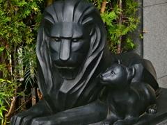 親子ライオン像