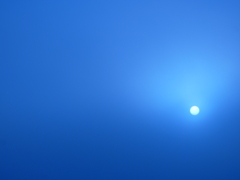 お月さまみたいな太陽