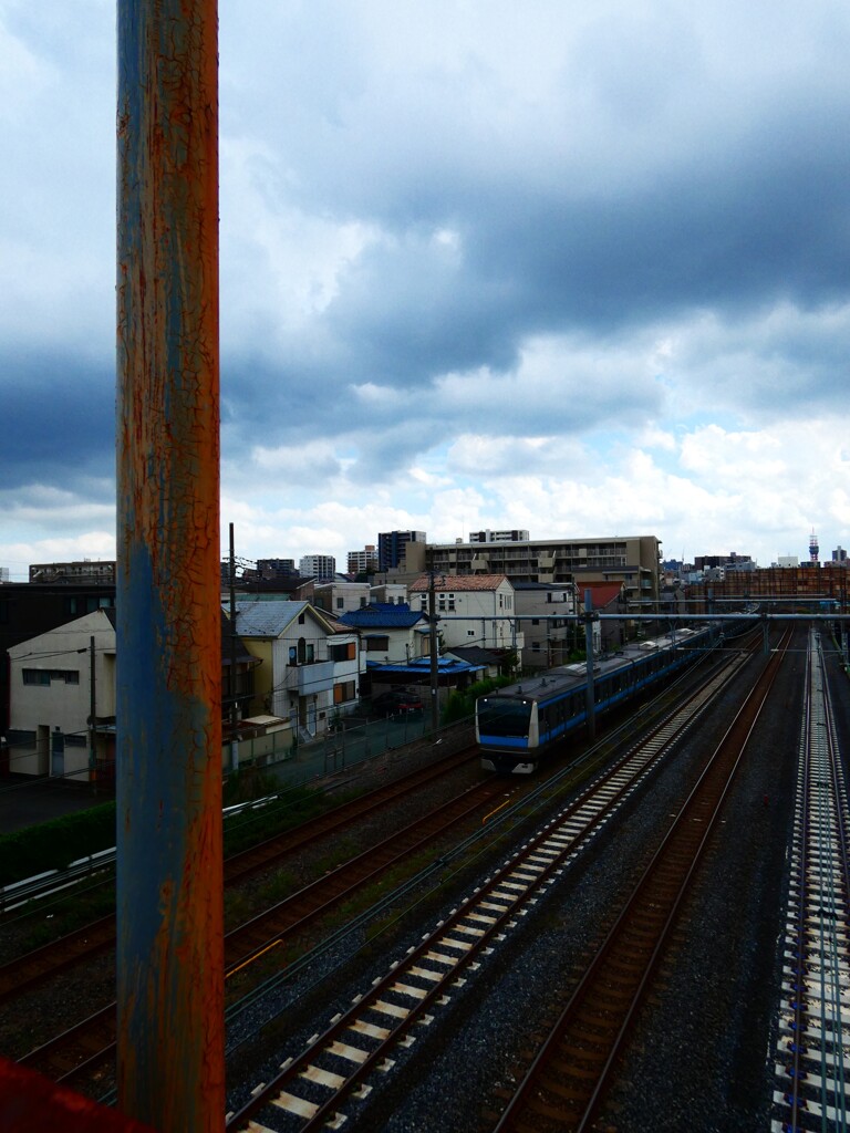 雷雨前に駆け抜ける