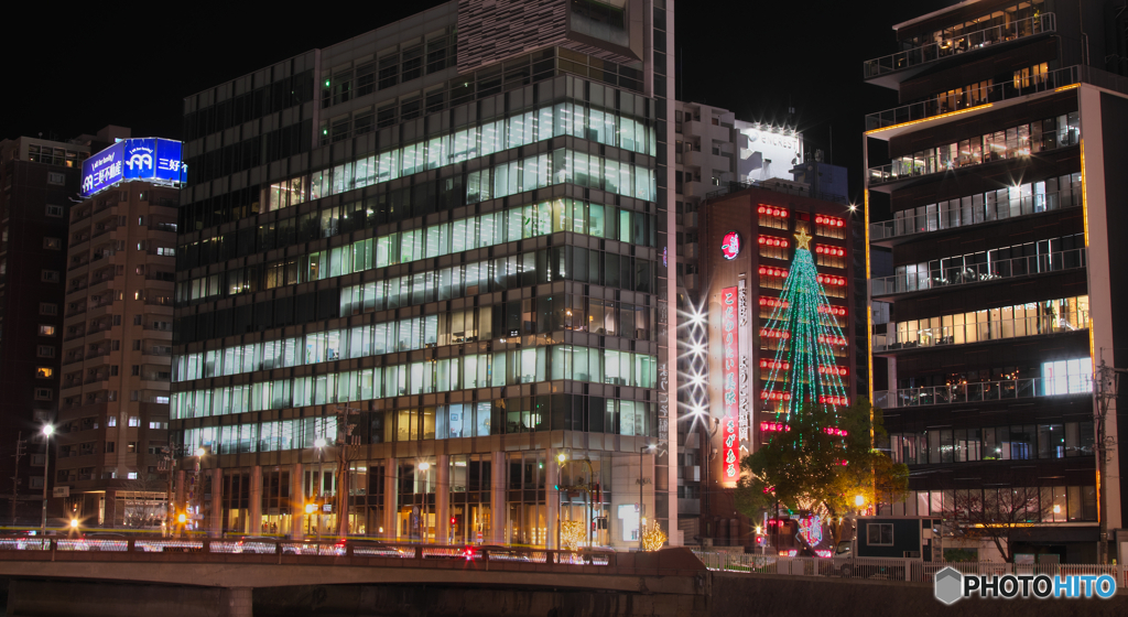 壁面のクリスマスツリー