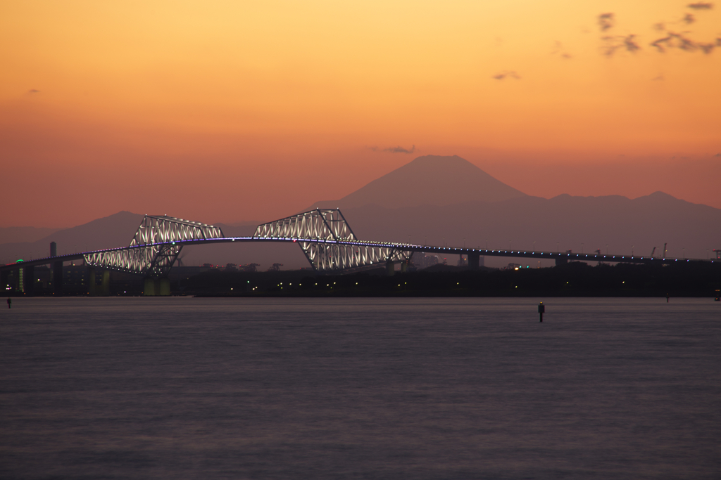 東京湾の夕暮れ