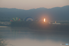 バルーン会場の夜明け バルーン会場の夜明け