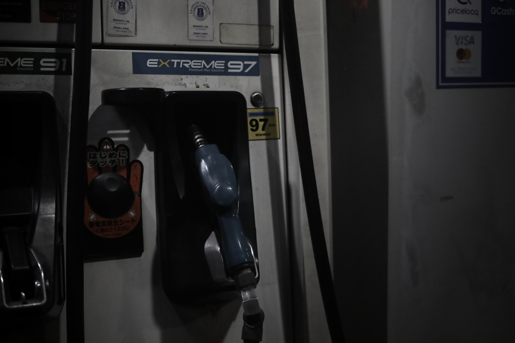 異国のガソリンスタンド