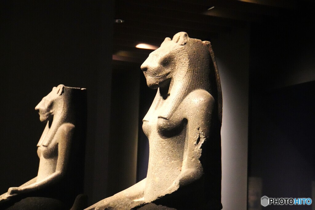 セクメト女神像