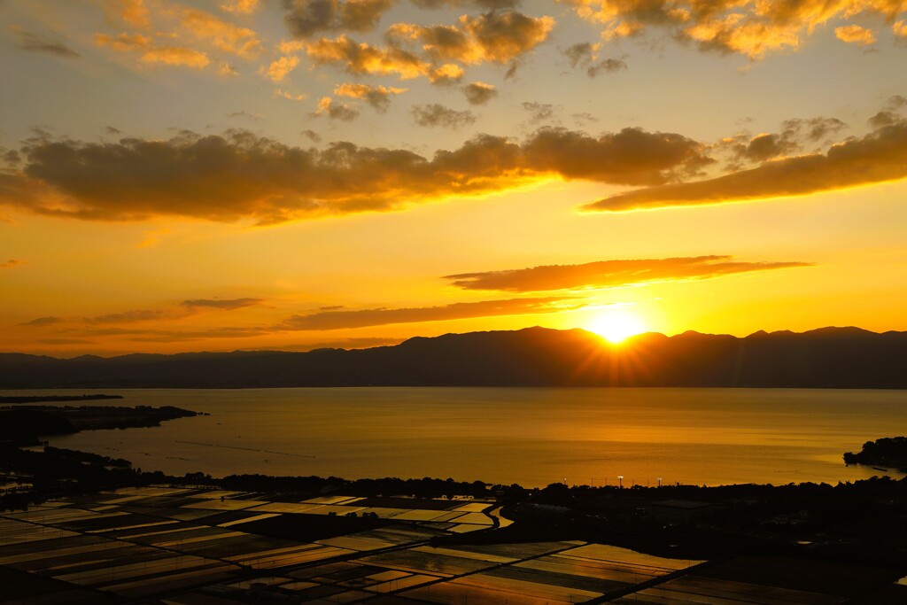 比良連峰の夕焼け