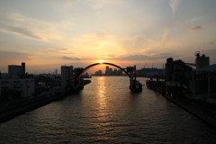 安治川水門の夕日